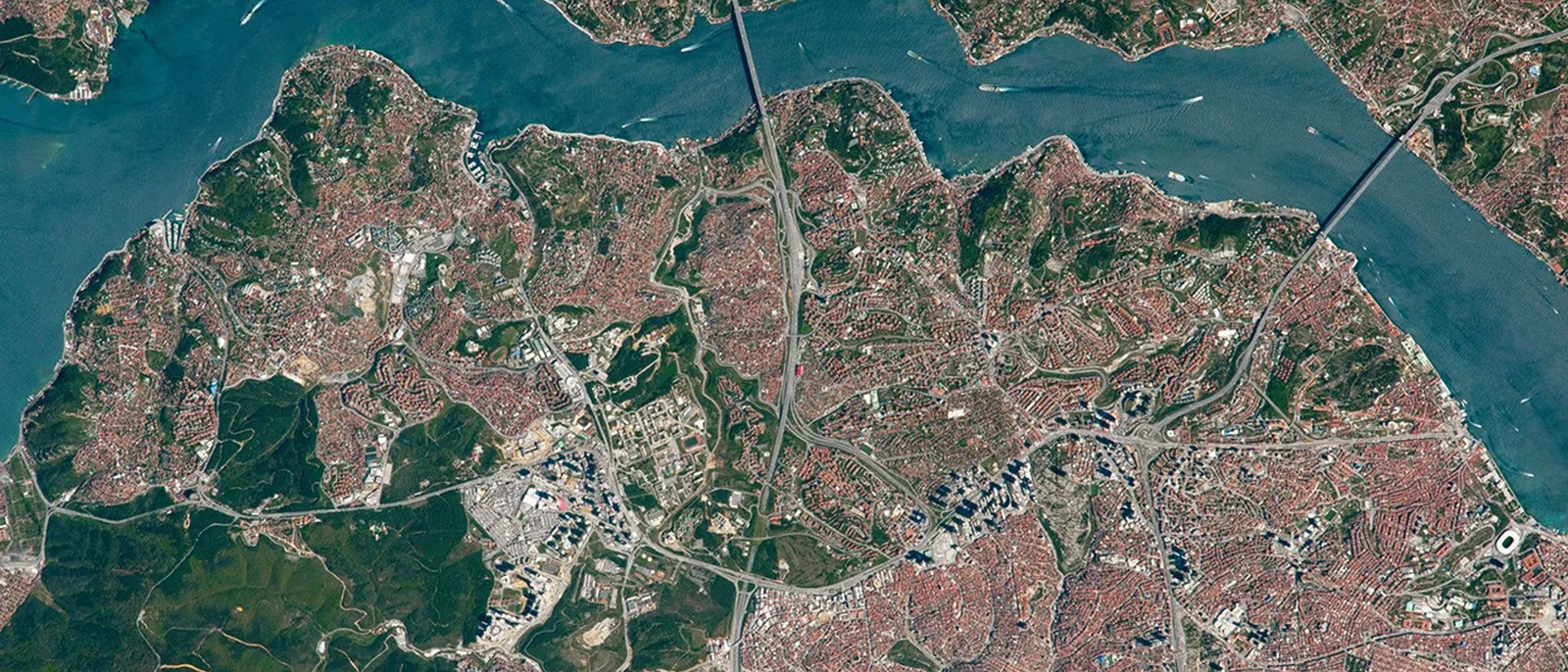 Istanbul und der Bosporus aus dem All